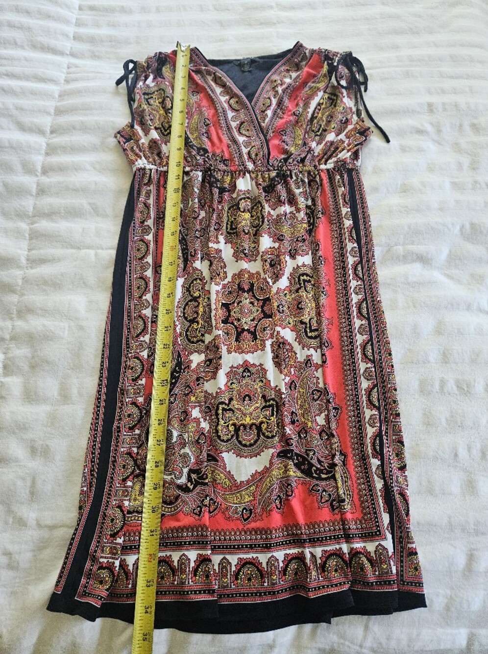 🦋Vintage Boho Paisley Print Empire Waisted Dress in Coral, Black & Cream Size M